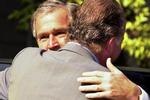 Berlijn en Parijs vermanen president Bush
