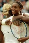 Serena Williams neemt titel over van zus