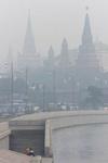 Moskou zucht onder smog door branden