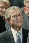 President Bush neemt eerste horde