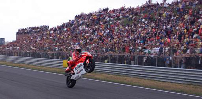 Weheelie van Max Biaggi