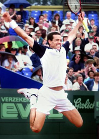 Younes springt een gat in de lucht