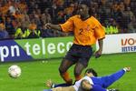 Clarence Seedorf tussen wal en schip
