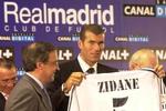 Zinedine Zidane duurste ter wereld