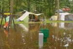 Kampeerders gebukt onder zware regenval