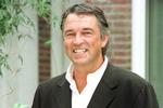 OM biedt Ron Brandsteder schikking