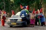 Reclame met agressieve 'kabouters' van tv