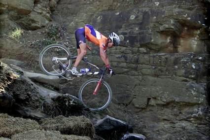 Mountainbikers Van Dooren en<BR>Al willen seizoen kleur geven